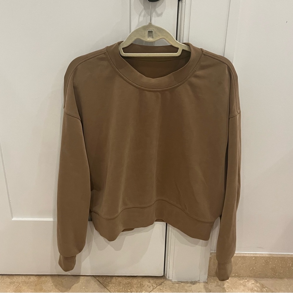 Lululemon sweatshirt